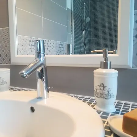 فندق مبيت وإفطار Le Clos Sainte Foy 3*